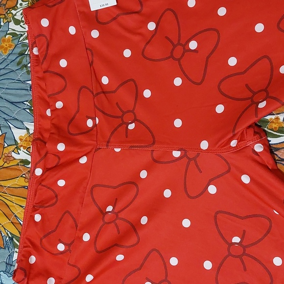Disney parks red bow and polka-dot minnie leggings - Picture 5 of 12